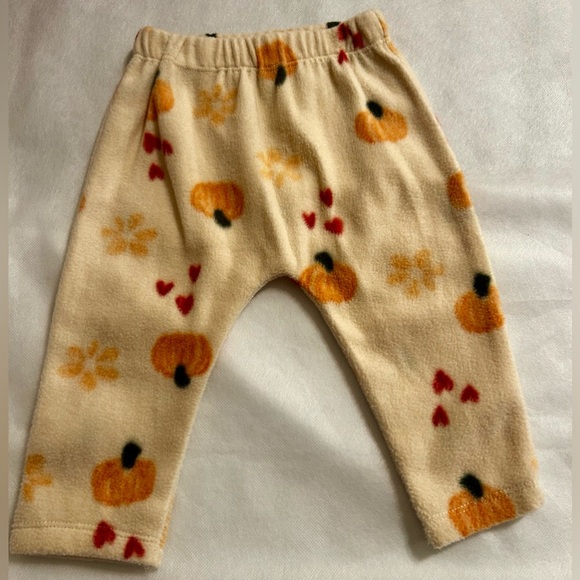 Chick Pea pumpkin pants. Sz 6-9 mos. - Picture 3 of 3